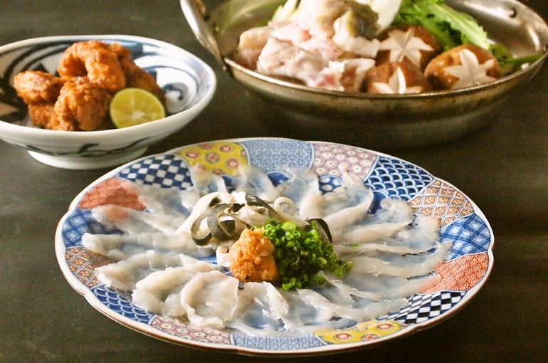 東京青山のふぐ料理専門店で人気の河豚尽くしコースを堪能 南青山創作和食いと家